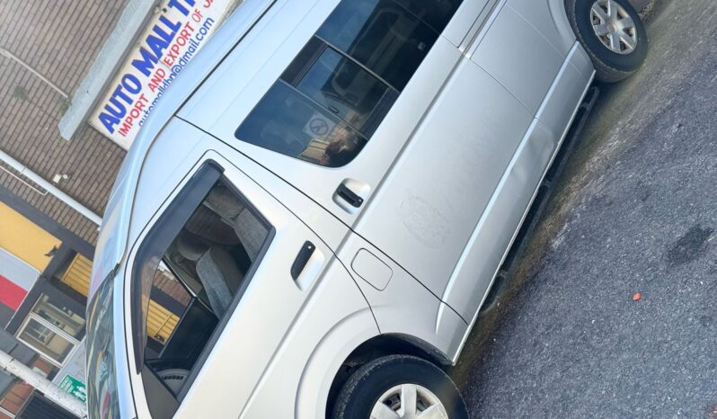 
								Toyota Quantum High Roof full									
