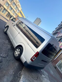 
										Toyota Quantum High Roof full									