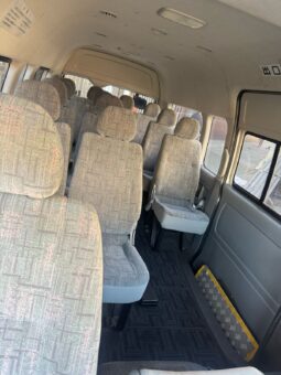 
										Toyota Quantum High Roof full									
