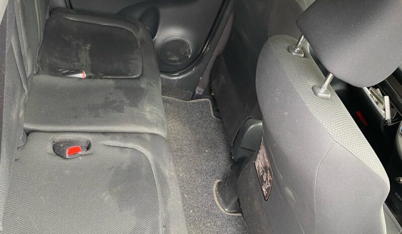 
								Toyota Ractis full									