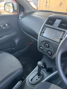 
										Nissan Latio full									