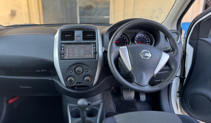 
								Nissan Latio full									