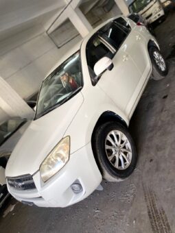 
										Toyota RAV4 full									
