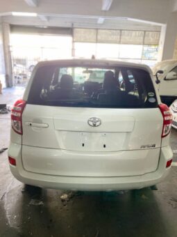 
										Toyota RAV4 full									