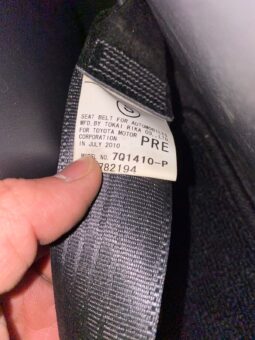 
										Toyota RAV4 full									