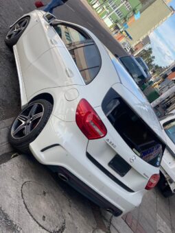 
										Mercedes-Benz A250 full									