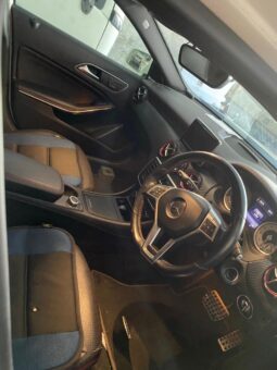 
										Mercedes-Benz A250 full									