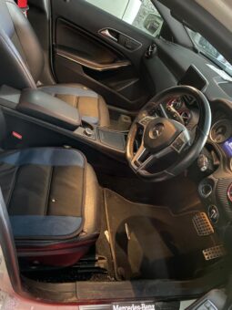 
										Mercedes-Benz A250 full									