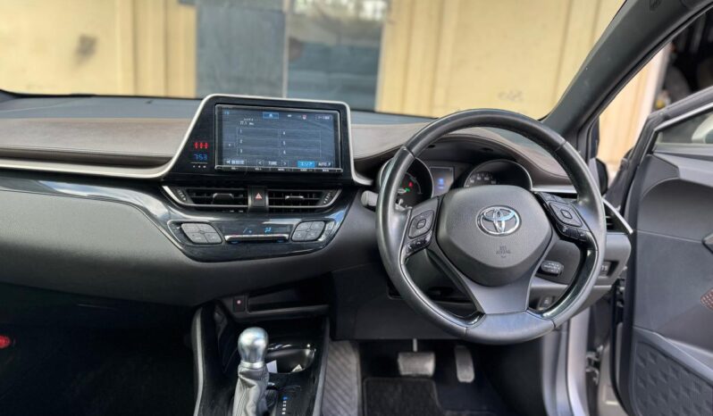 
								Toyota C-HR 2016/12 full									