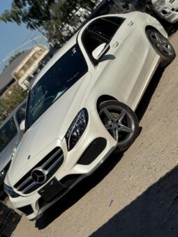 
										Mercedes-Benz C200 full									