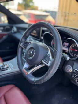 
										Mercedes-Benz C200 full									