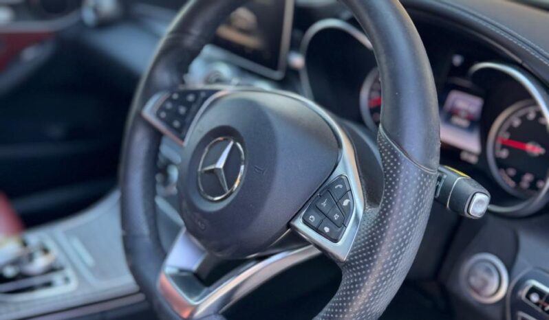 
								Mercedes-Benz C200 full									