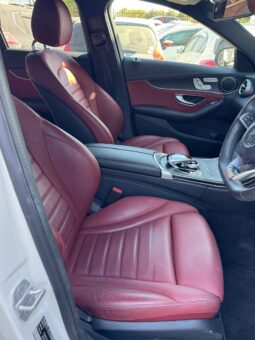 
										Mercedes-Benz C200 full									