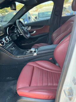 
										Mercedes-Benz C200 full									