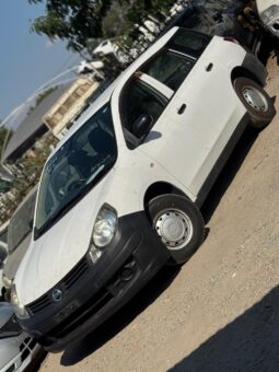 
										Nissan AD Van full									