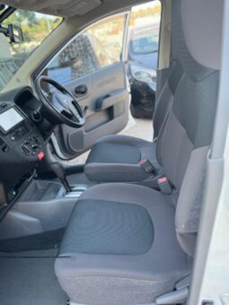 
										Nissan AD Van full									