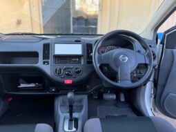 
										Nissan AD Van full									
