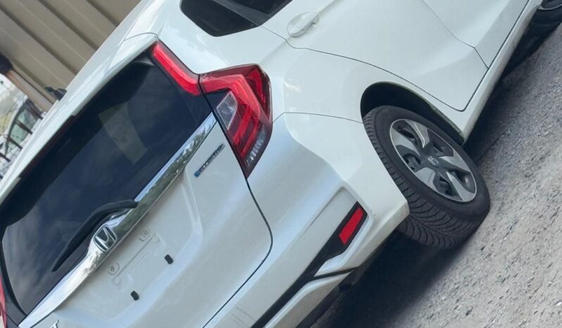 
								Honda Fit Hybrid full									