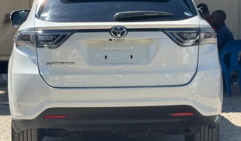 
								Toyota Harrier full									
