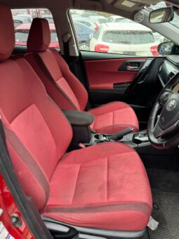 
										Toyota Auris full									