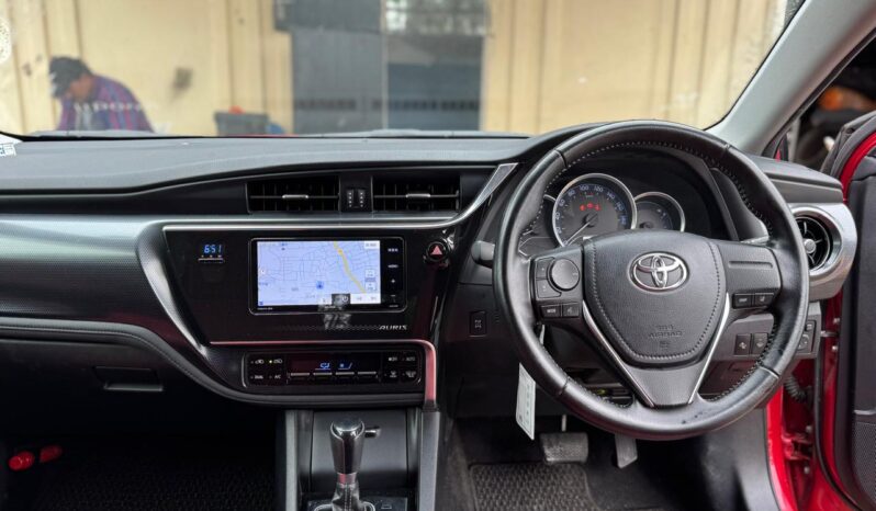
								Toyota Auris full									