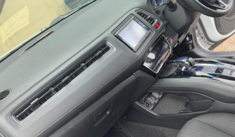 
								Honda Vezel full									