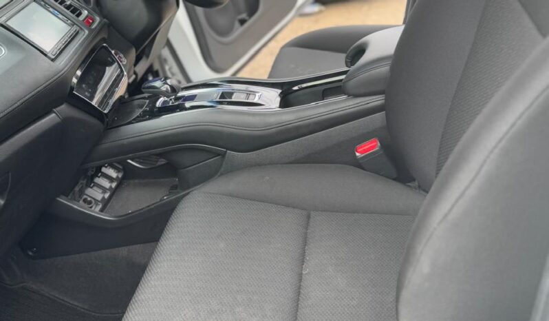
								Honda Vezel full									
