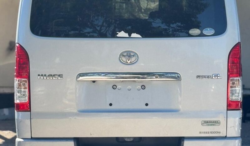 
								Toyota Hiace Super GL full									
