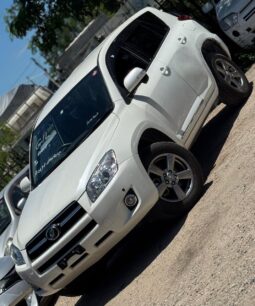 
										Toyota RAV4 full									