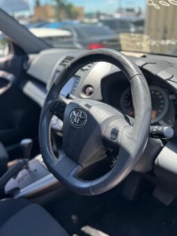 
										Toyota RAV4 full									