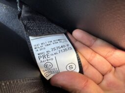 
										Toyota RAV4 full									