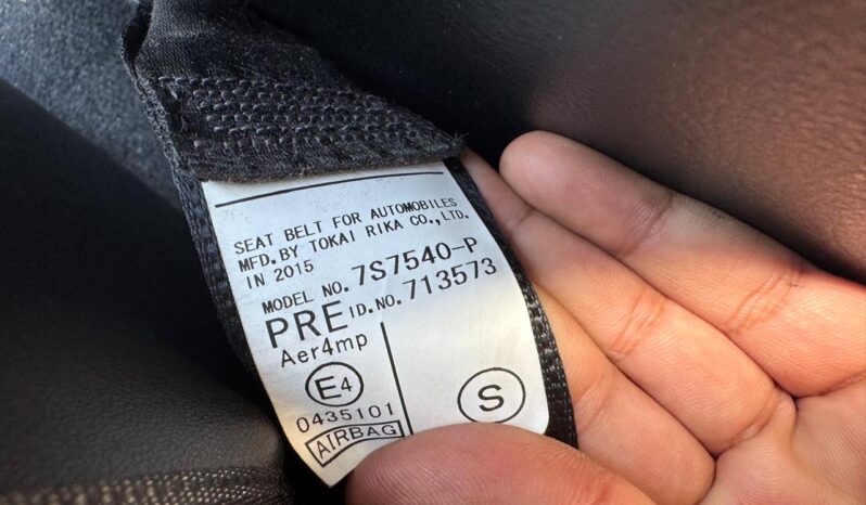 
								Toyota RAV4 full									