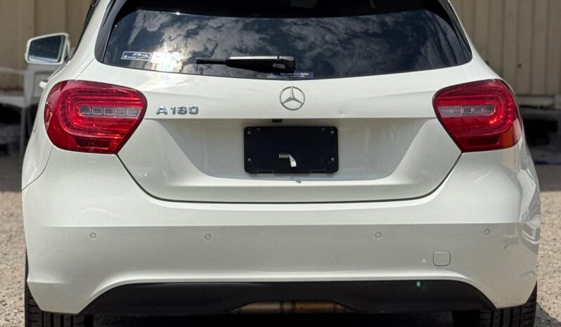 
								Mercedes-Benz A-Class A180 full									