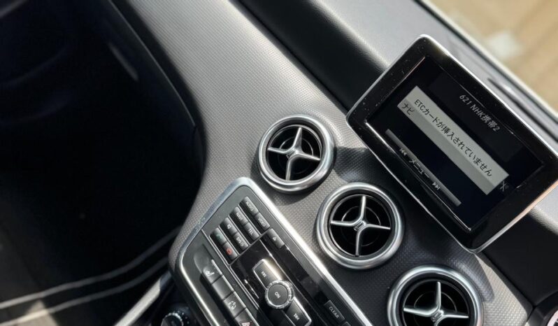 
								Mercedes-Benz A-Class A180 full									