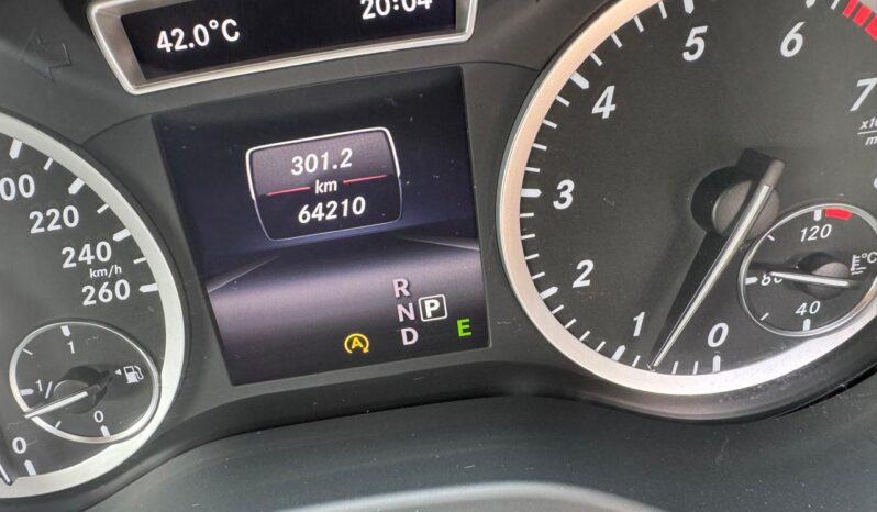 
								Mercedes-Benz A-Class A180 full									