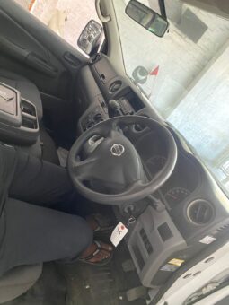 
										Nissan Caravan full									