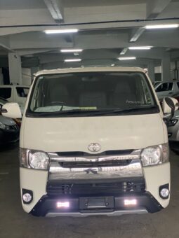 
										Toyota Quantum GL full									