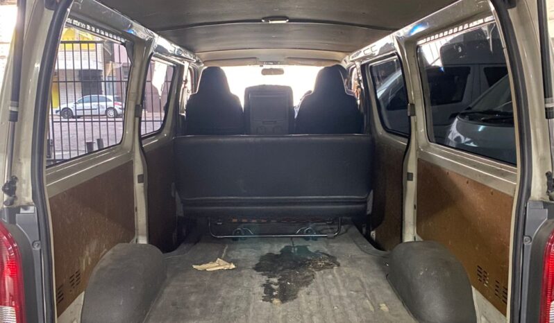 
								Toyota Quantum GL full									