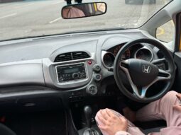 
										Honda Fit full									