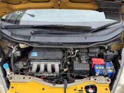 
										Honda Fit full									